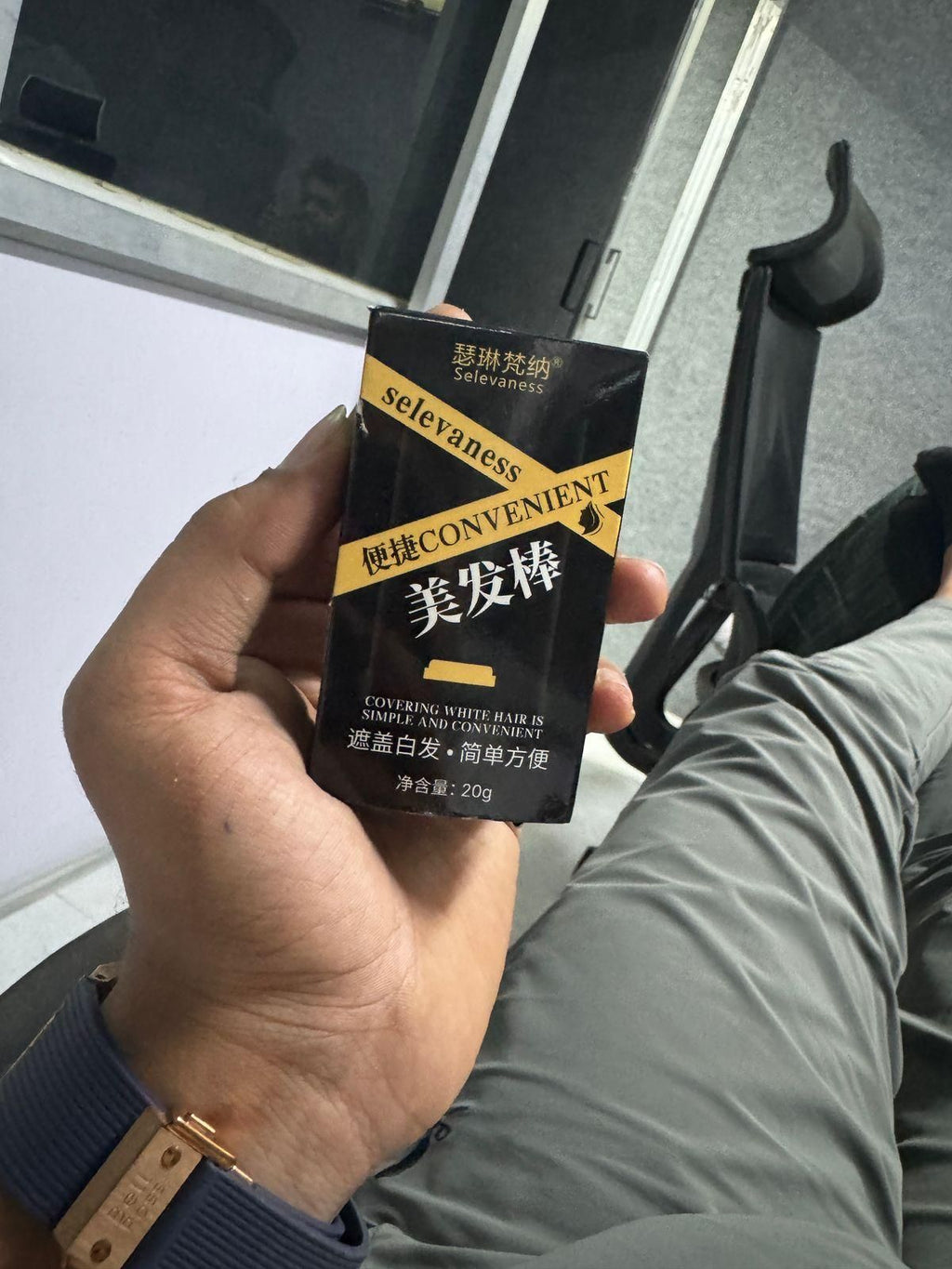 Covering White Hair Dye Comb